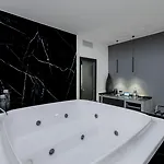 Suite Palermo Apartment Hotel