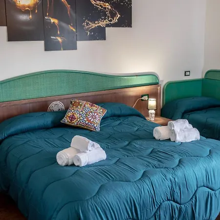 Suite Apartment Taormina Guest house *
