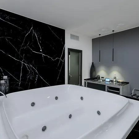 Suite Palermo Apartment מלון