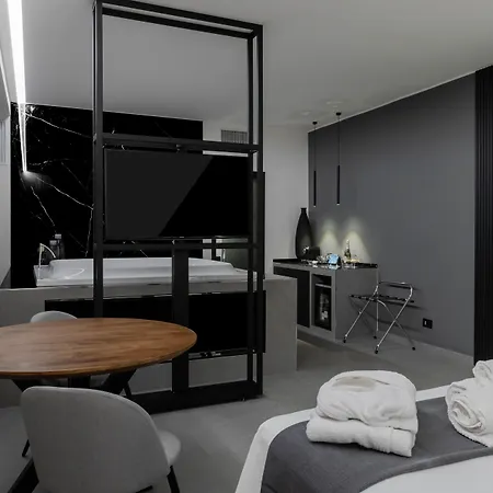מלון Suite Palermo Apartment *