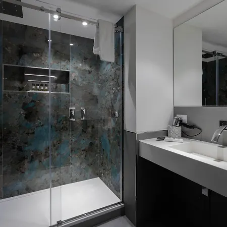 מלון Suite Palermo Apartment *