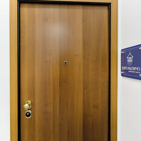 Suite Palermo Apartment מלון